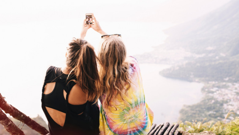 3 Ways Apple Products Can Elevate Your Summer Experiences