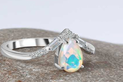 Buy Now The Glimmer Opal Jewelry | Rananajay Exports