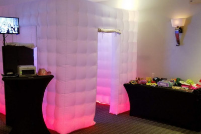 Best Selfie Mirror in Glasgow and Sweet Cart Hire Glasgow