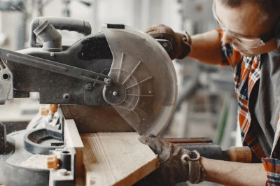 When Do I Need a Carpenter?