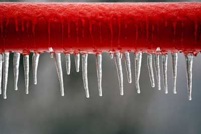 Fix Frozen Pipes At Home