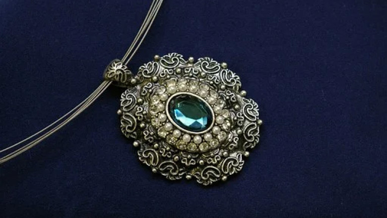 Interesting Facts About Beaded Gemstone Jewelry