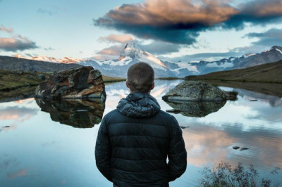 fascinating tasty spring wedding event cake designs