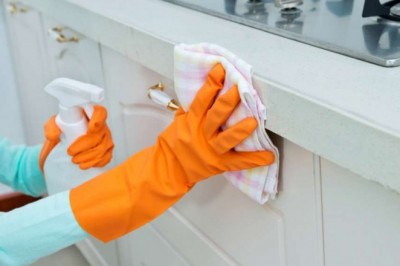How to clean sticky wood kitchen cabinets
