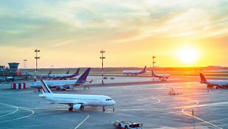 Call Us for Booking Cheap Flights To Canada On Call