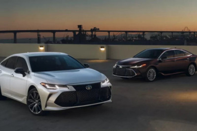 Toyota Avalon Hybrid Electric Car