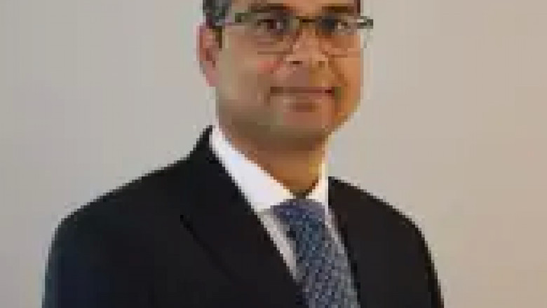 Dr Bijender Gautam