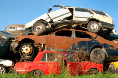 Quick Tips for Selling Scrap Cars for Cash: