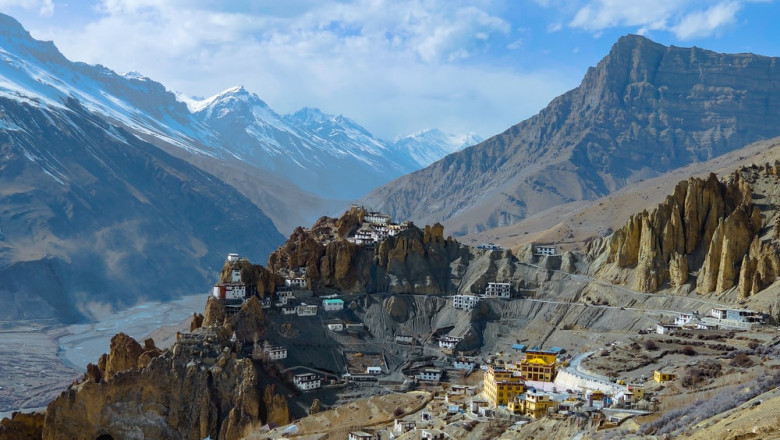 Kashmir – Place with magnificent beauty
