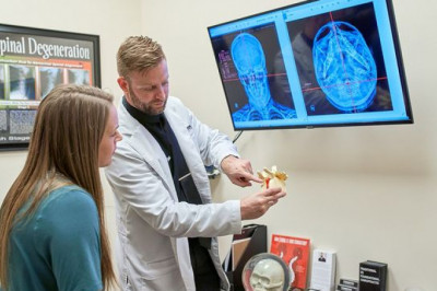 Top Chiropractors in Lutz - Foundation Chiropractic