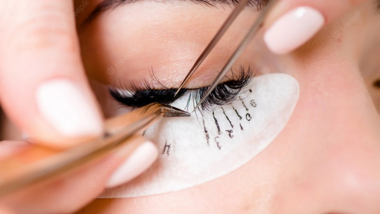 Tips for Taking Care of the Eyelash Extensions