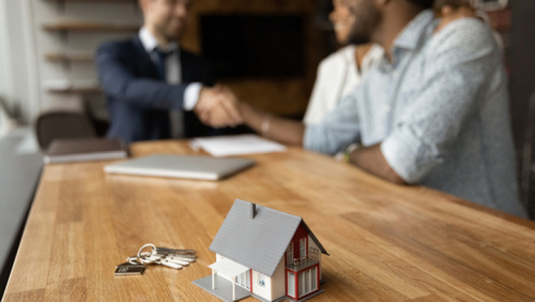 How to Become a Real Estate Agent in Financial Era
