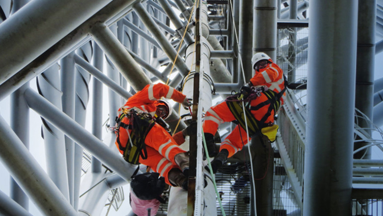 Rope Access NDT and Inspection | Lifting Gear Surveys Company UAE