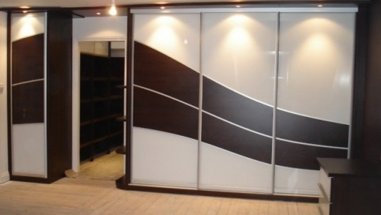 Get Casement Wardrobe Design