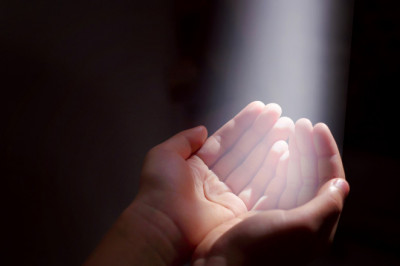 A Course in Miracles Is Seeing Others As Brothers