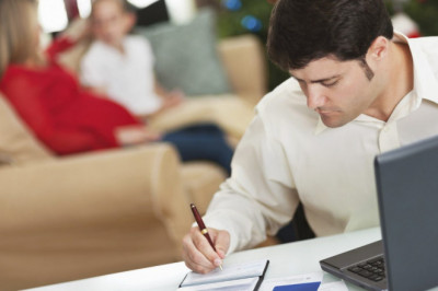 Payday loan default: What happens if I close my bank account and default on a payday loan?