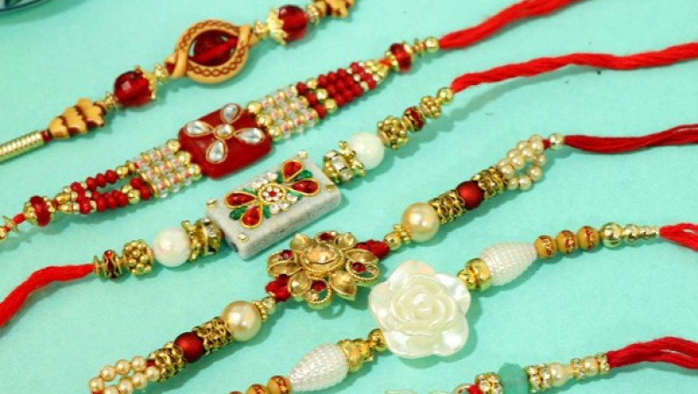 Stunning Bhabhi Rakhis To Show Your Love On Her
