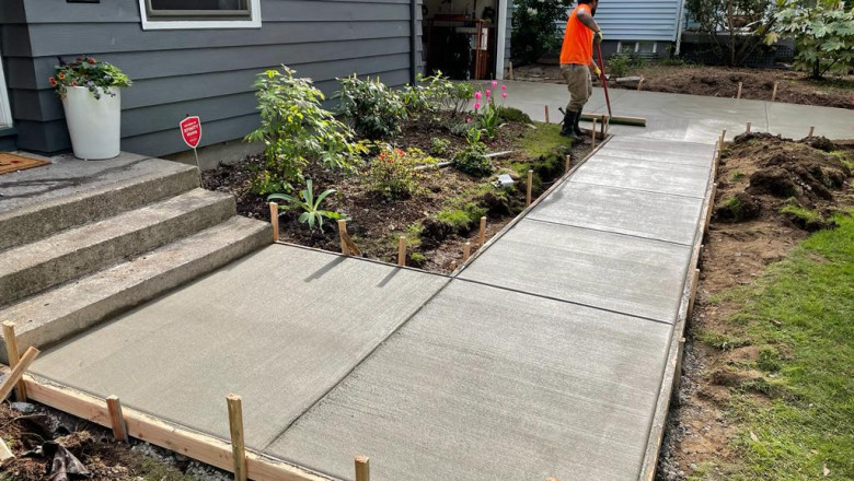 A guide to repairing and replacing concrete sidewalks