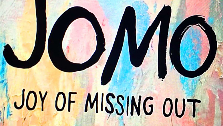 What is the difference between FOMO and JOMO? - Serene Health