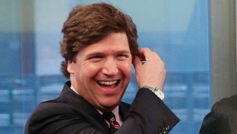 Does Tucker Carlson Wear a Toupee?