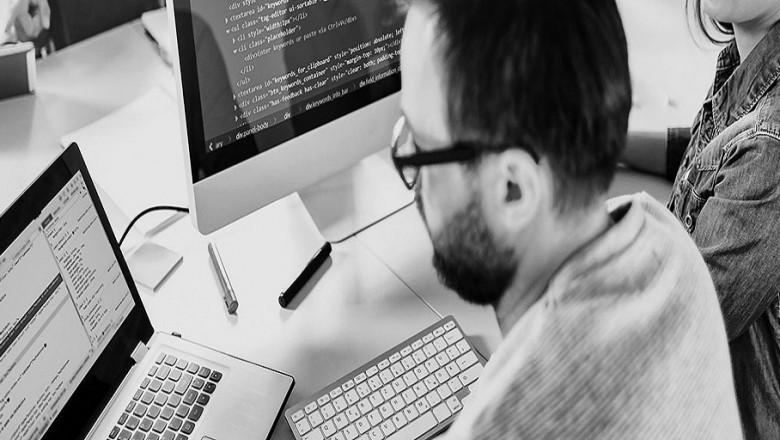Top 7 Trends a Shopify Plus Developer Can Help You Get Behind Before 2023
