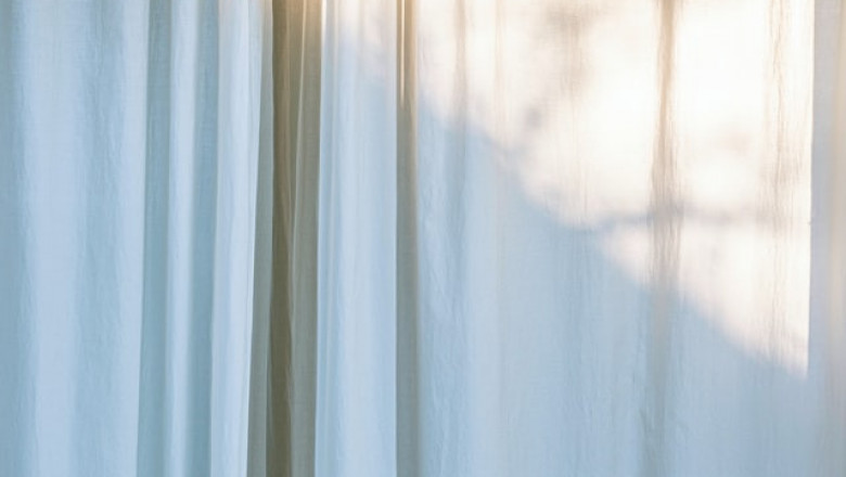 What are the curtain fabrics? What are their advantages and disadvantages?