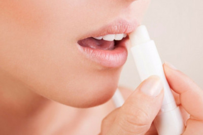 Cara Memilih Lipstik yang Baik untuk Kesehatan Kamu