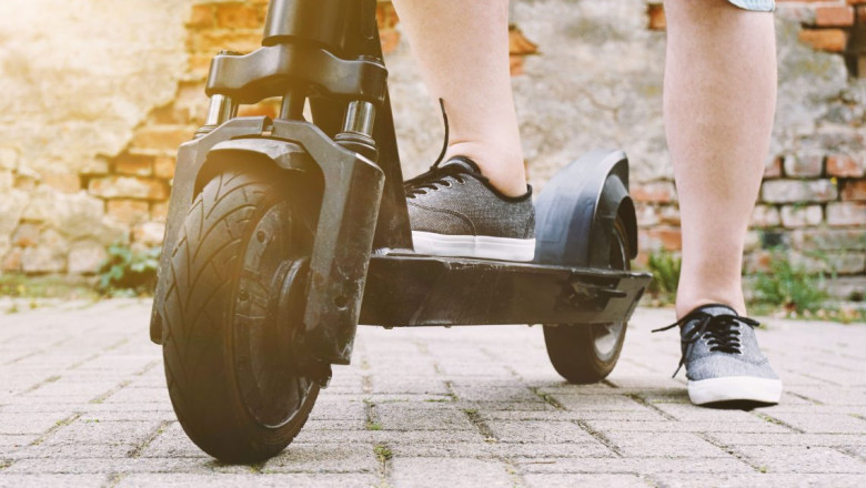 Dubai's latest rules and fines on E-scooters.