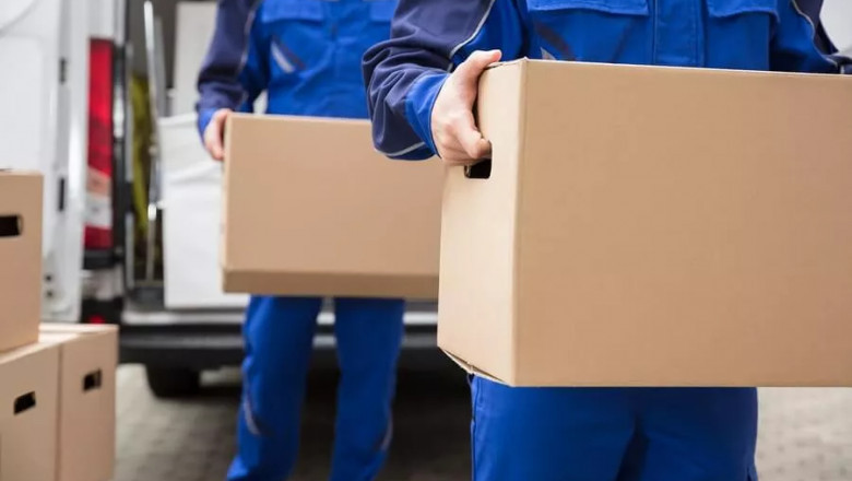 What are the top movers and packers of Sharjah?