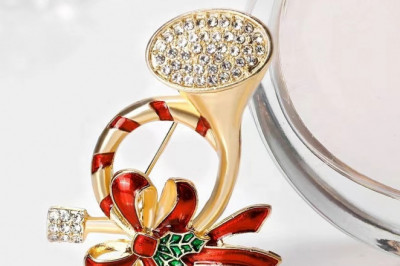 The Model for Wholesale Jewelry (Jewelry sell by Kilogram)