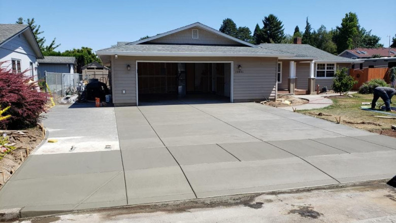 5 Easy Tips for Concrete Driveway Maintenance