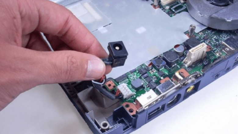 Dau hieu va cach xu ly laptop khong len nguon