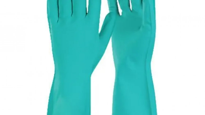 Industrial Gloves are Made From a Combination of Synthetic and Natural Raw Materials