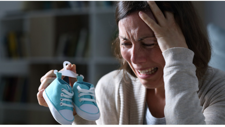 How To Handle Grief After A Traumatic Loss