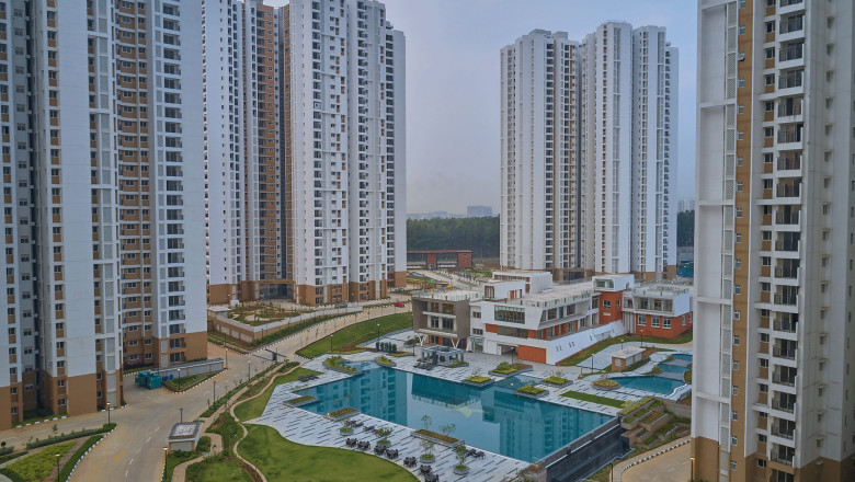 Well Placed Apartment By Prestige Park Grove