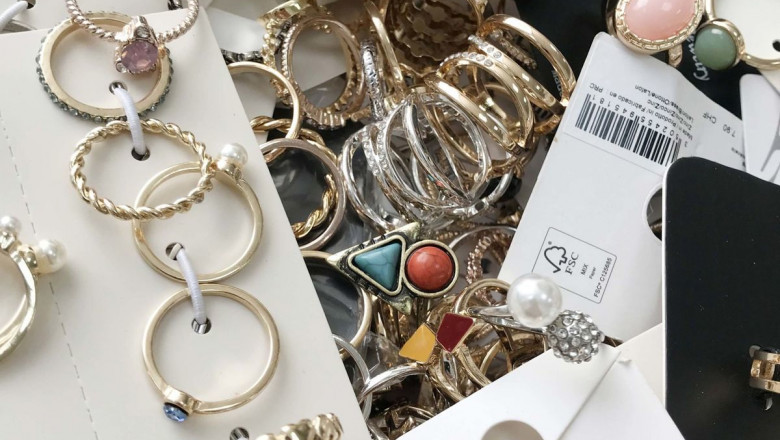Jewelry wholesale by kg, a new mode that allows every consumer feel "worth it"