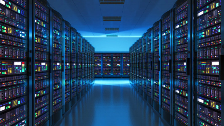 Middle East & Africa Data Center Cooling Market