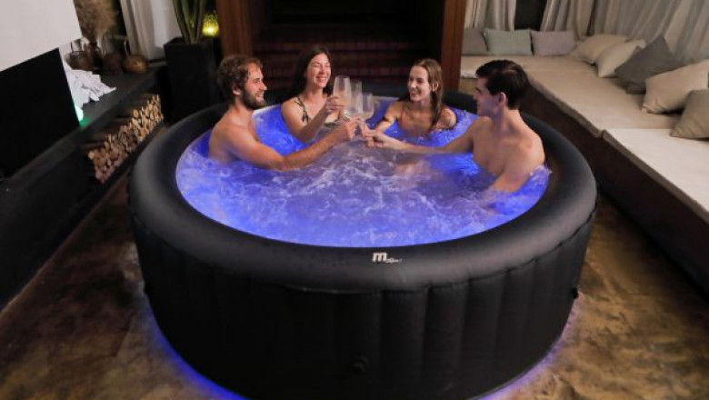 Install The Inflatable bladder For Your Home Spa