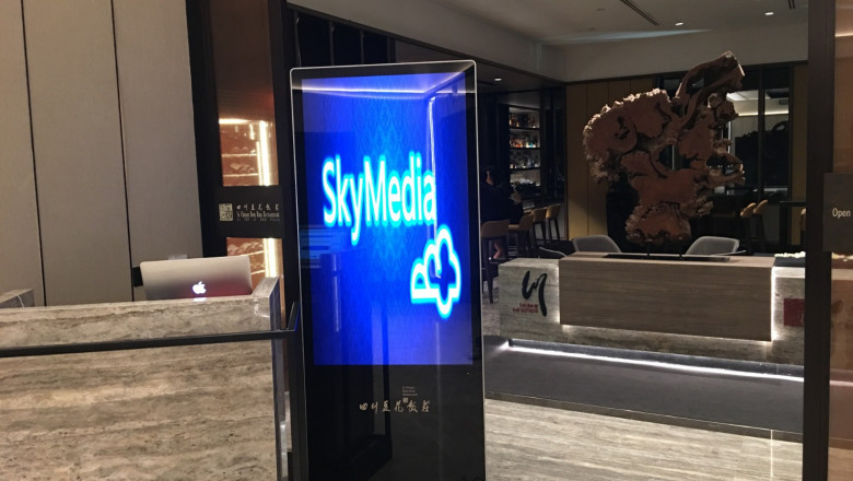 Searching for digital signage software service in Singapore
