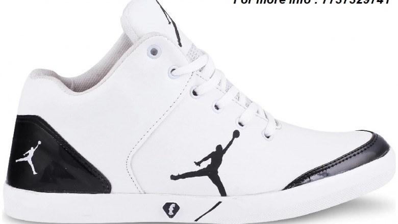 Men Casual Shoes - Pair Them Best with Jeans >>> shivanshmall.in