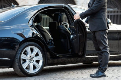 Noble Transfer, Offers Private Chauffeur Paris Services For Paris Travelers