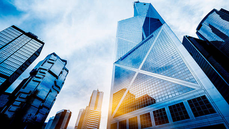 What is the best company to use when establishing a business in Hong Kong?