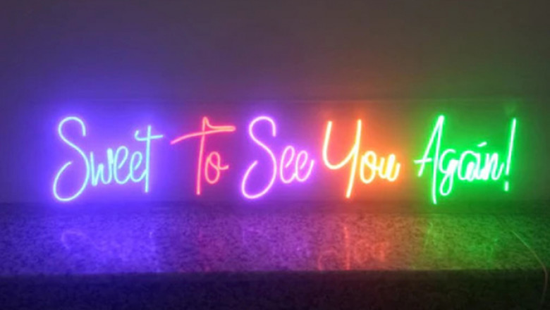 Five Custom Neon Sign Ideas to Rock Weddings