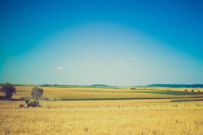 how to select the right office furniture