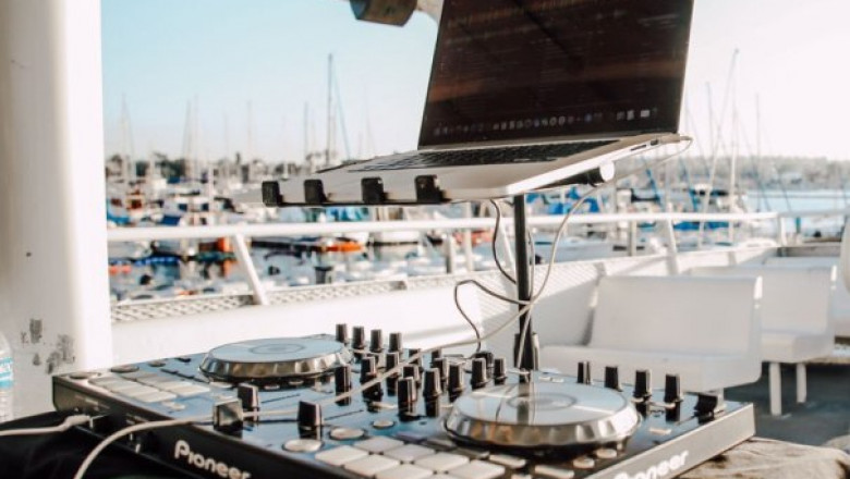 Boat charter San Diego offers individual different event celebration