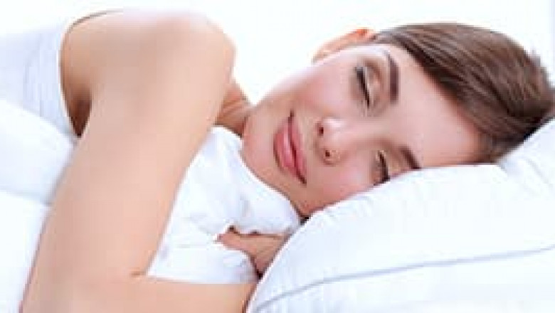 Buy Pillows Online In Dubai UAE | Comfortable, Soft, Bed Pillows
