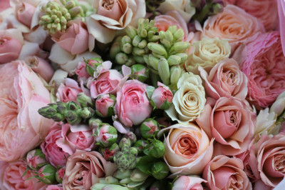 How to save money on flower delivery Dubai?