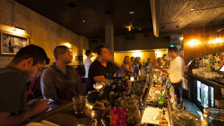 Los Angeles Singles: The Best Bars for Meeting Someone Special