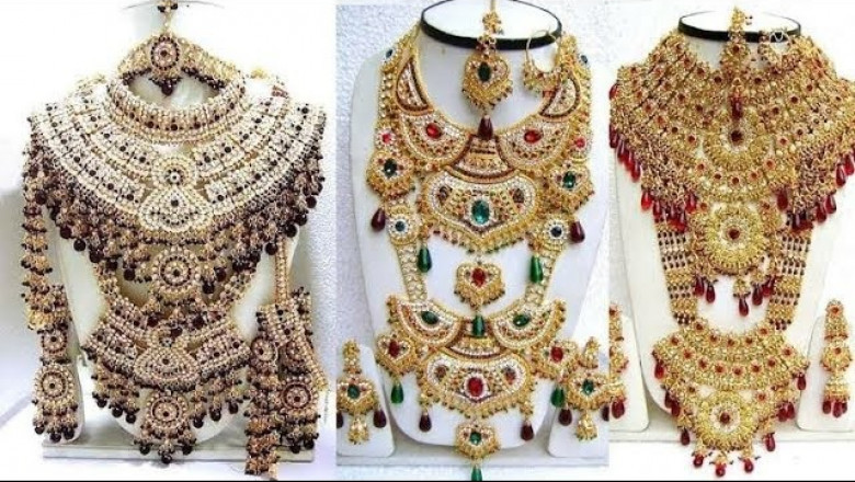 Choker or Full-Length Necklaces (gale ka haar): >>> shivanshmall.in