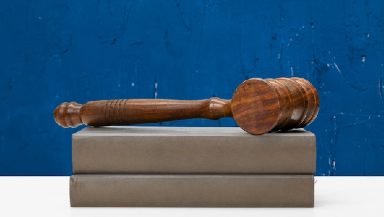 How to Choose the Right Litigation Law Firm for Your Case